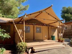 Salle de pratique de Yoga et de danse libre Eco Lodge
